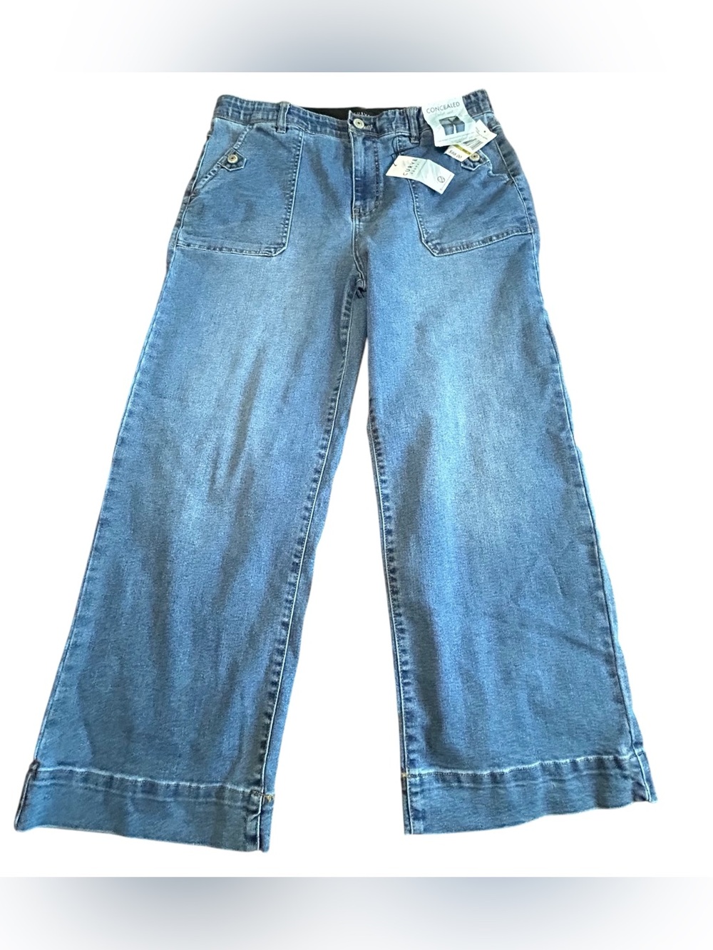 High-Rise Light Blue Wide-Leg Women's Jeans with Front Patch Pockets
